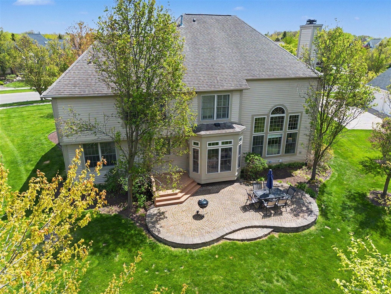 main property photo 3
