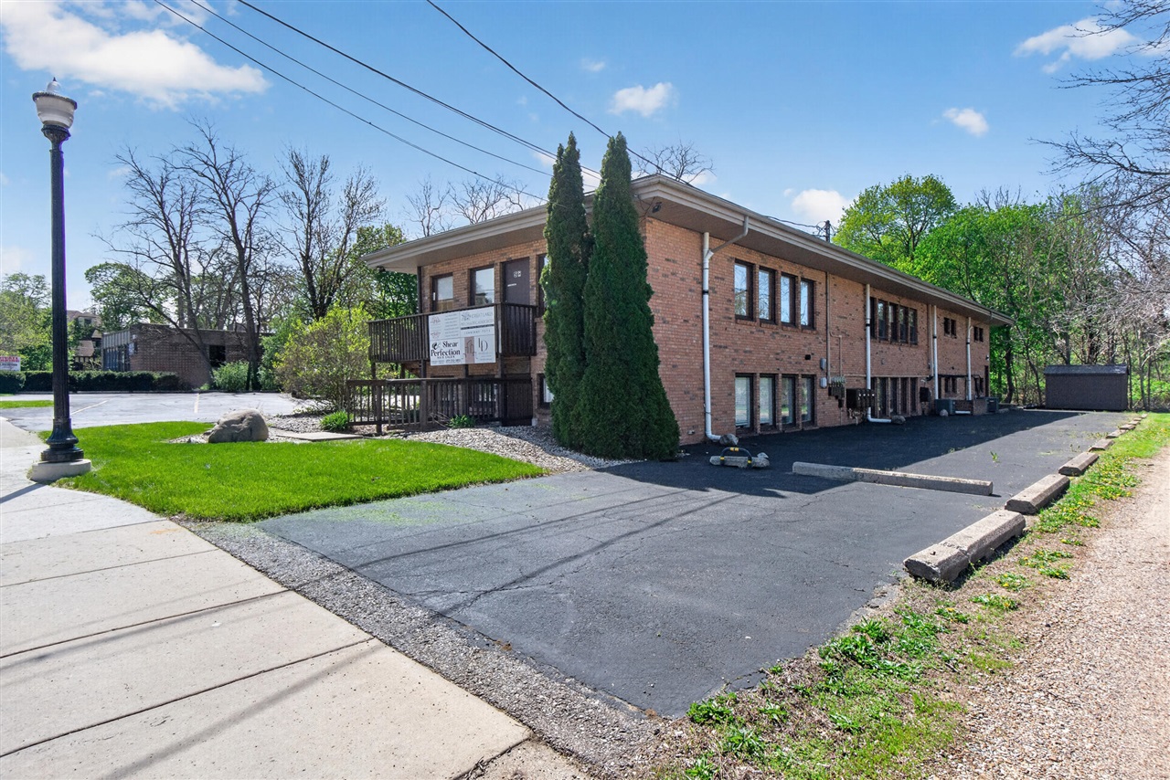 main property photo 20