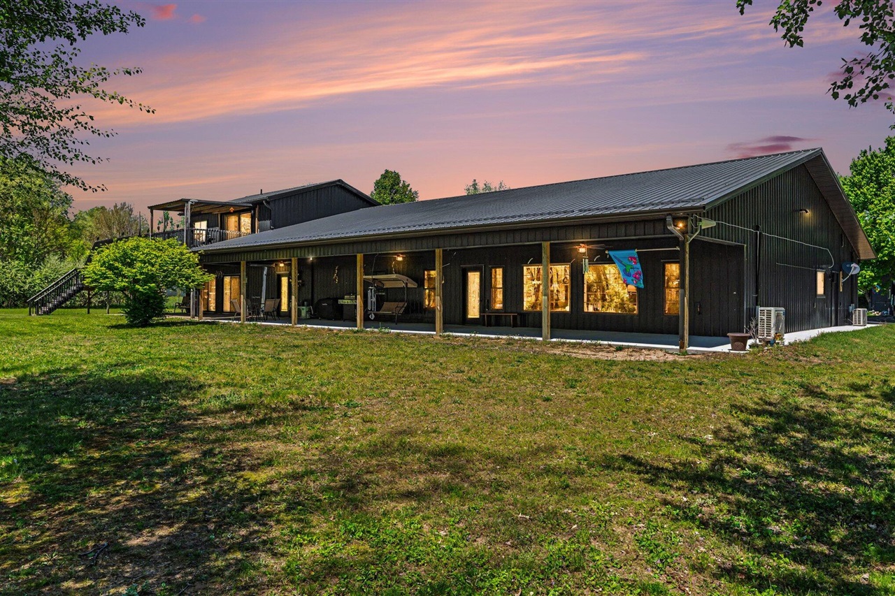 main property photo 14