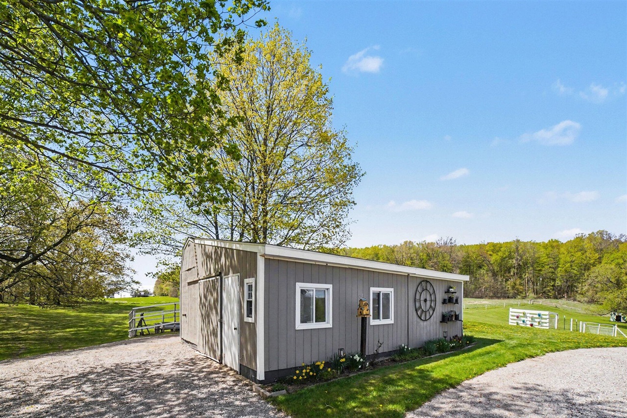 main property photo 38