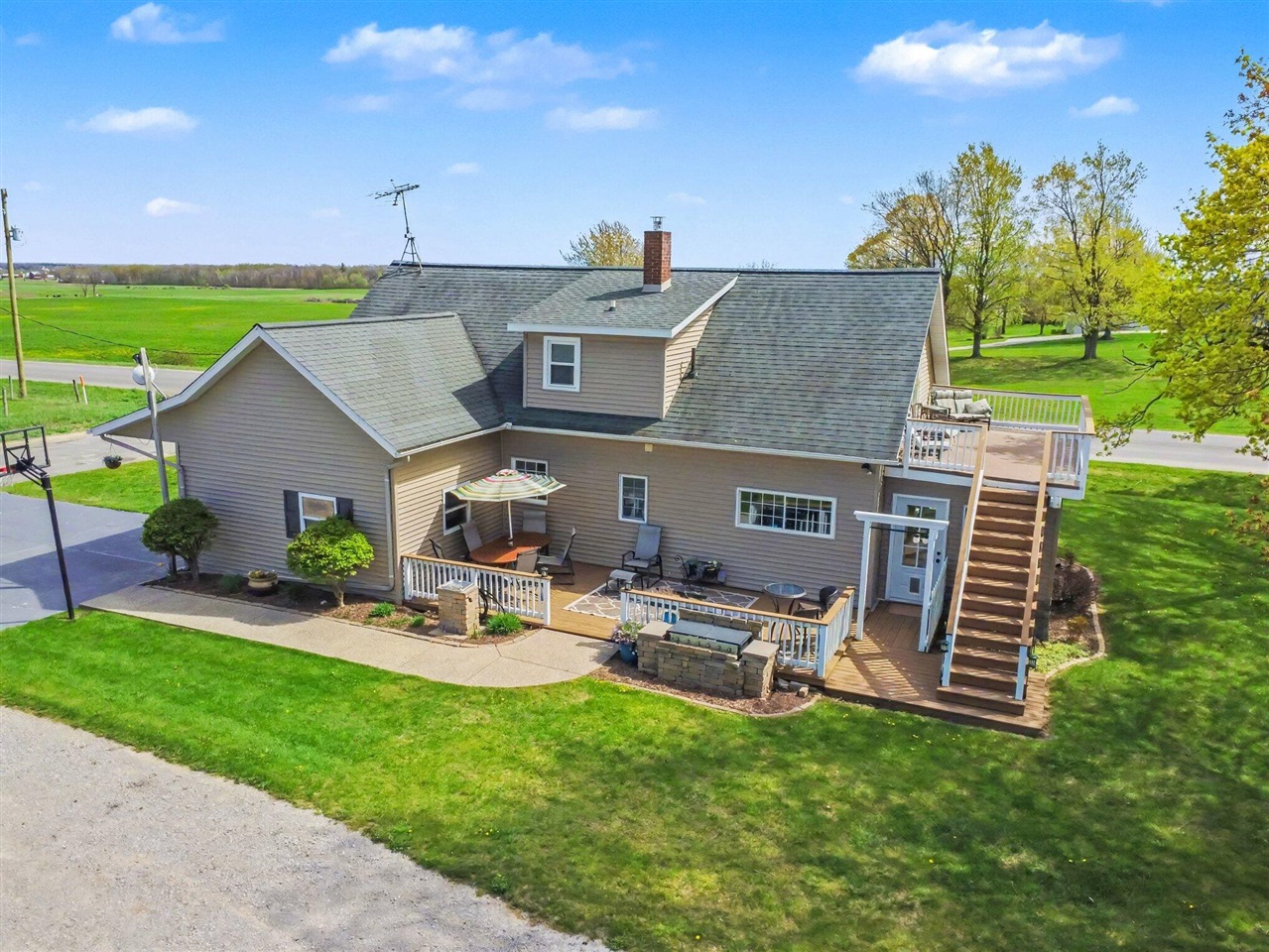 main property photo 44