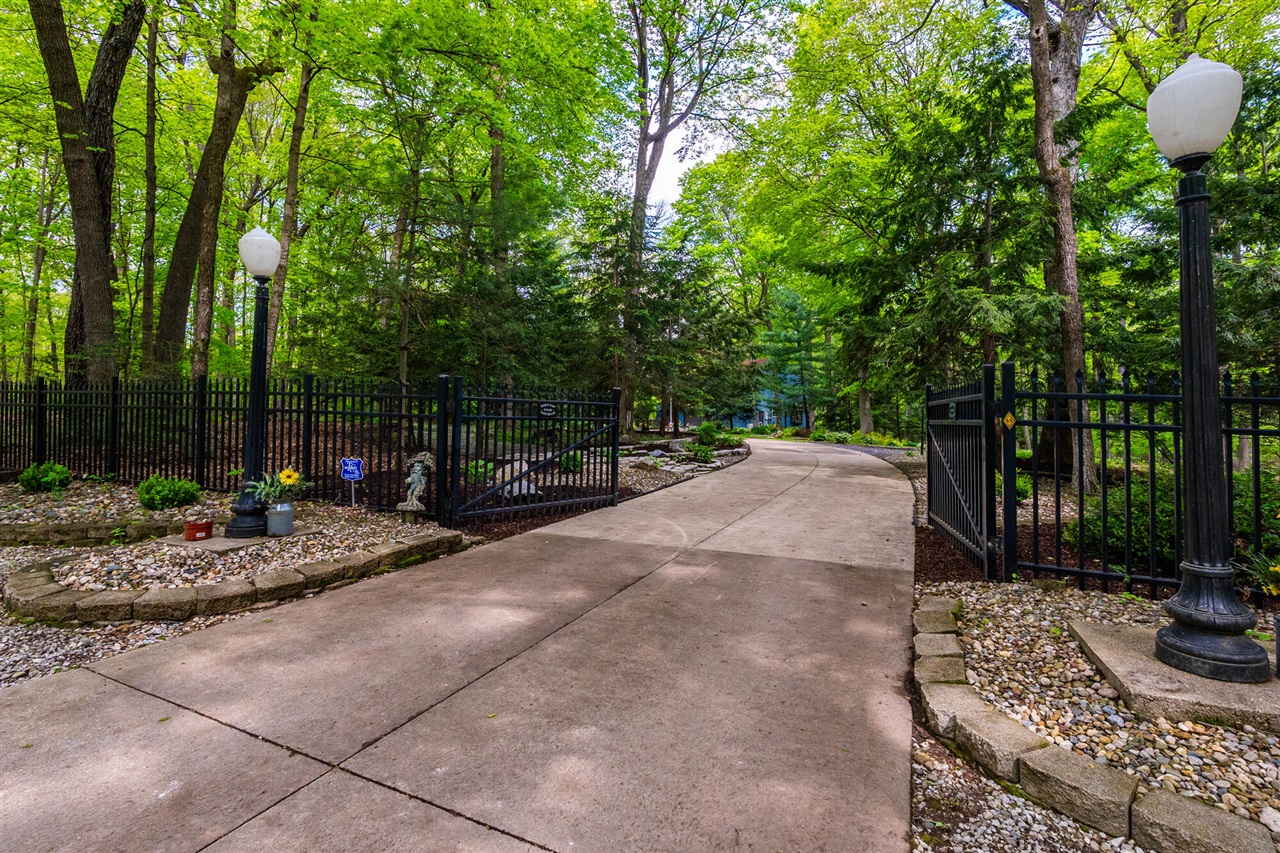 main property photo 67
