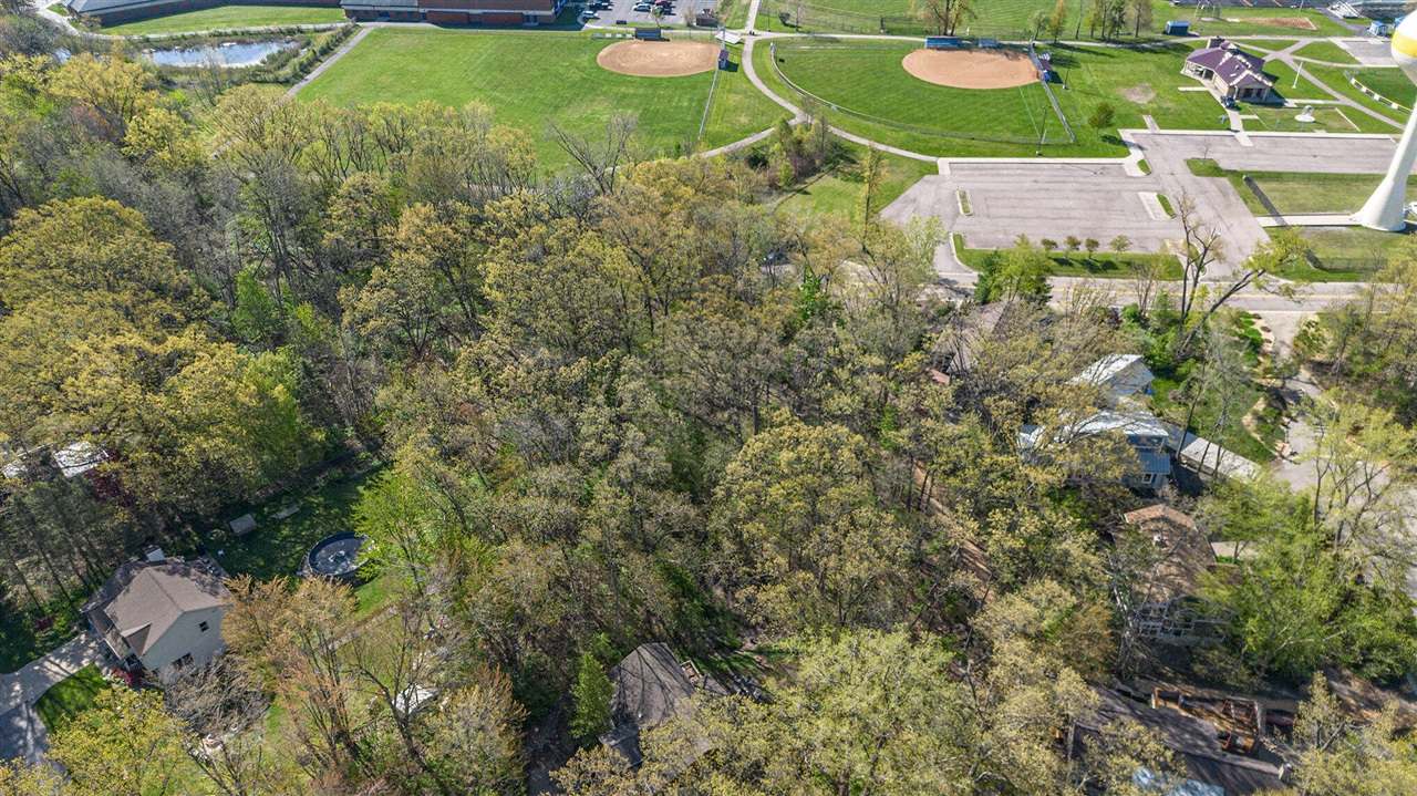 main property photo 17