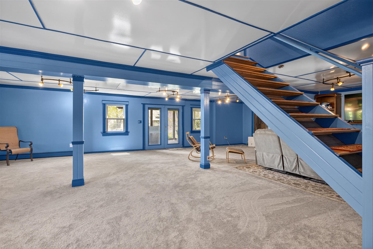 main property photo 54