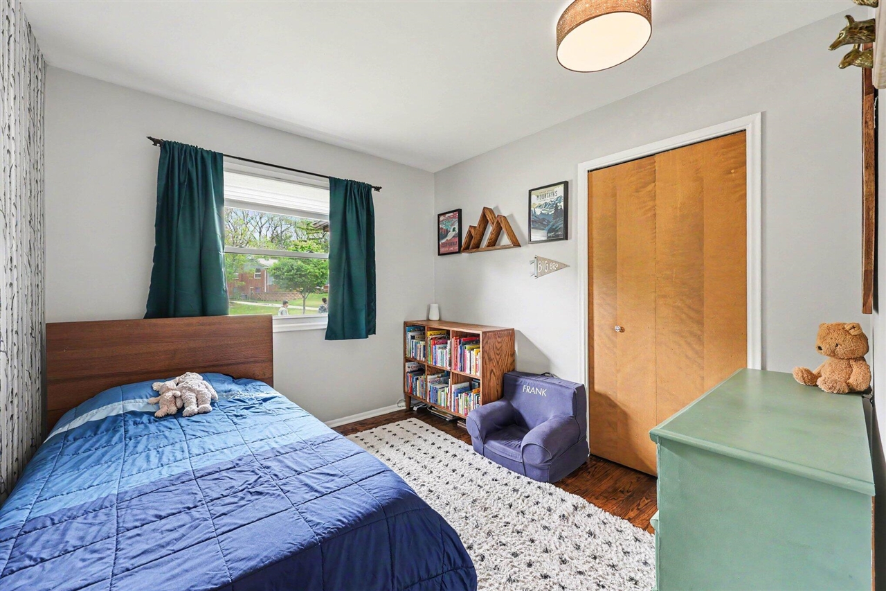 main property photo 12
