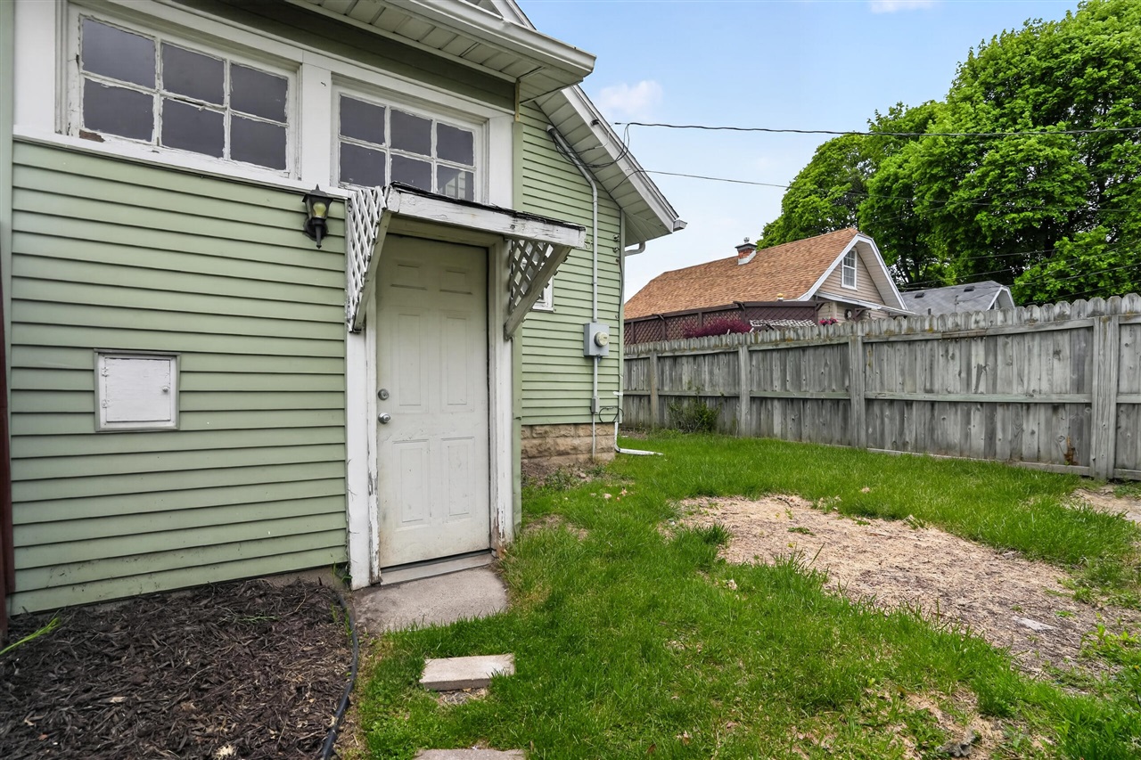 main property photo 21