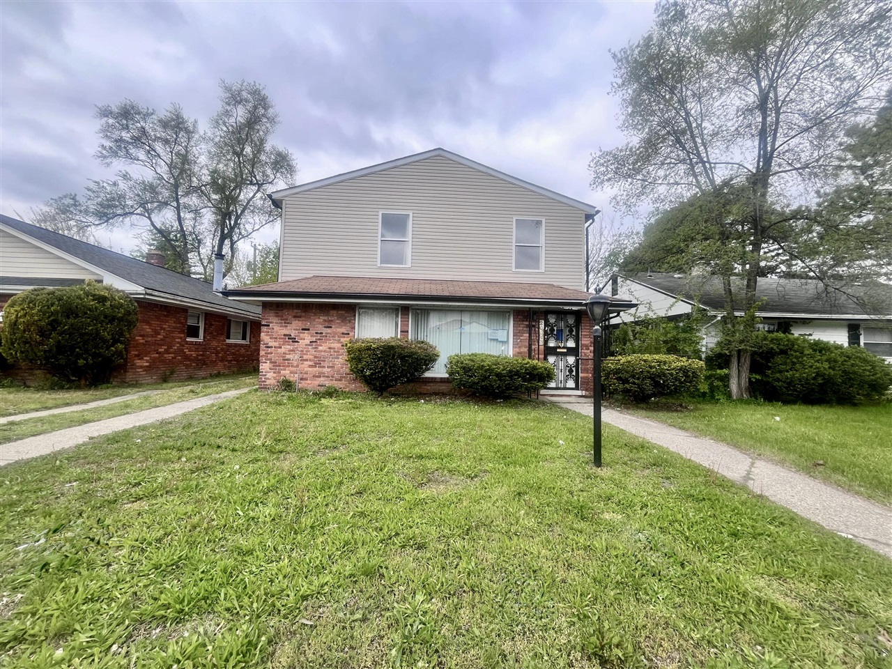 main property photo 11