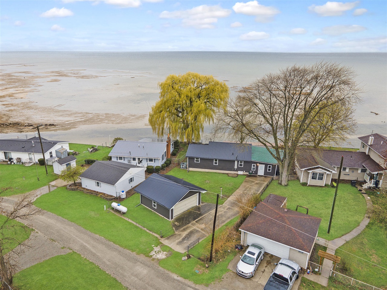 main property photo 29