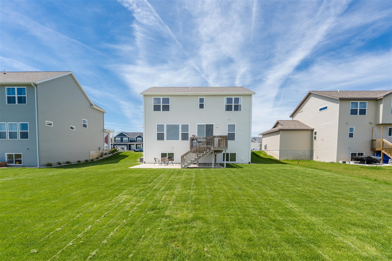 main property photo 41