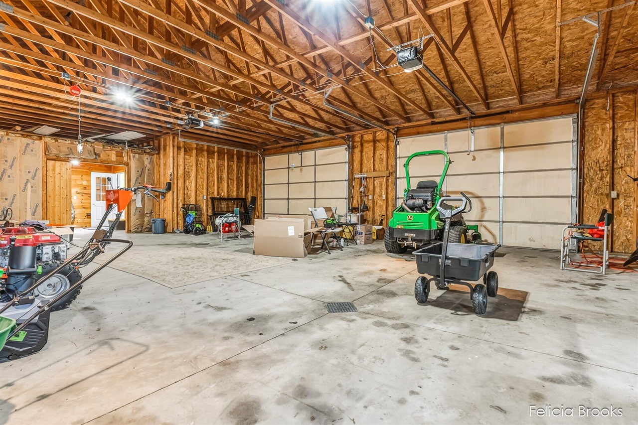 main property photo 59