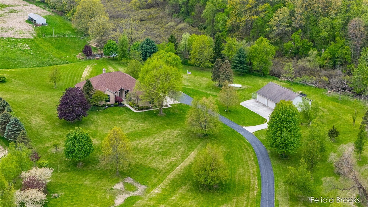 main property photo 70