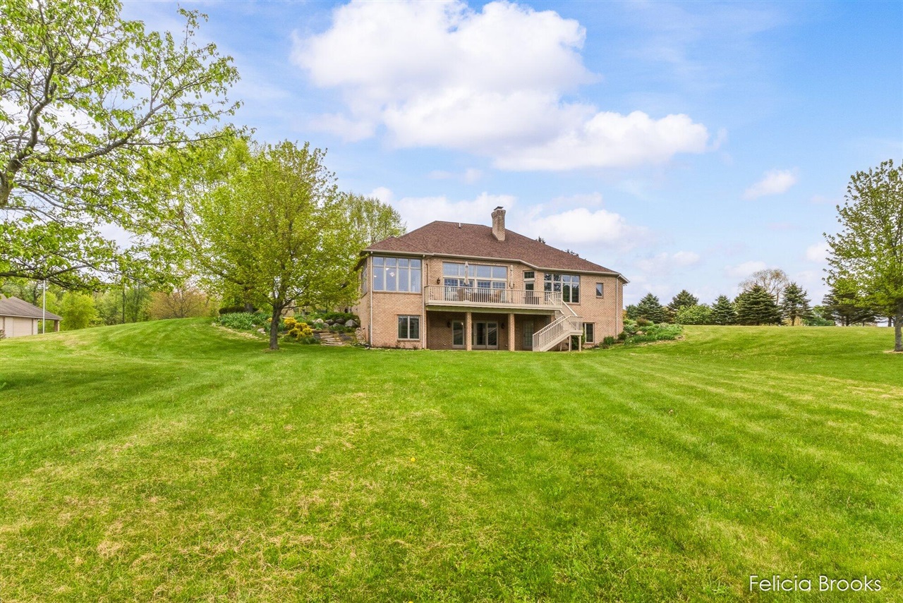 main property photo 74