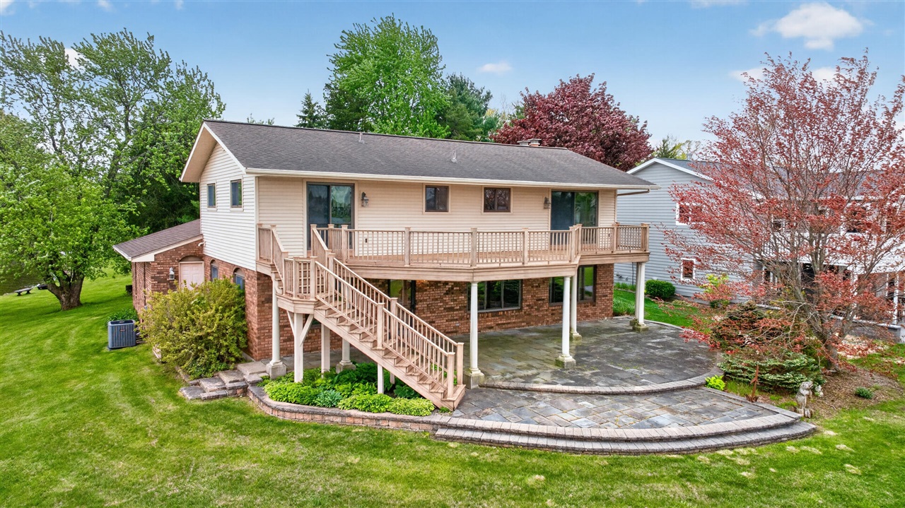 main property photo 6
