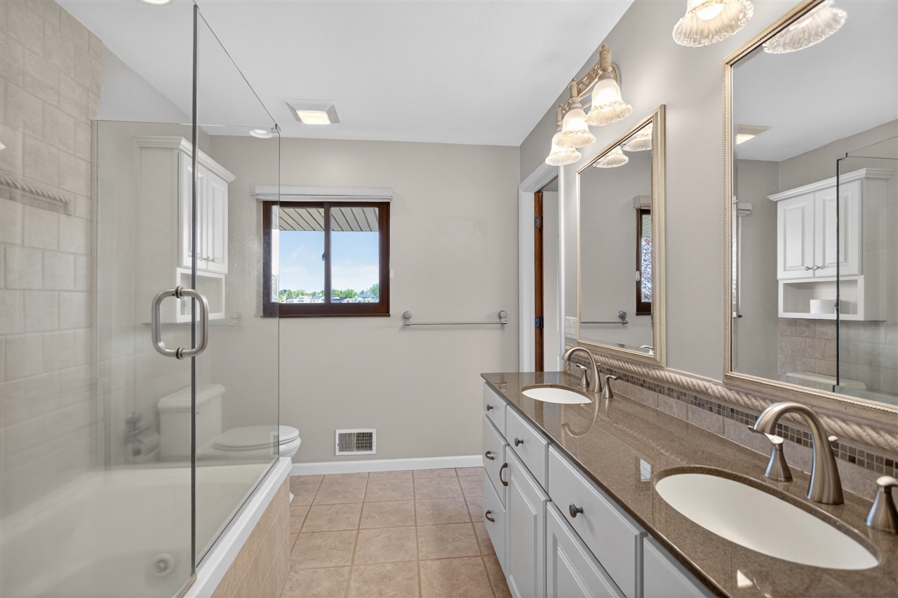main property photo 78