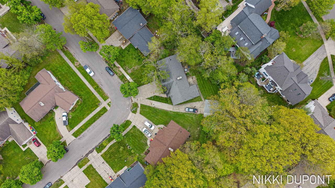 main property photo 68