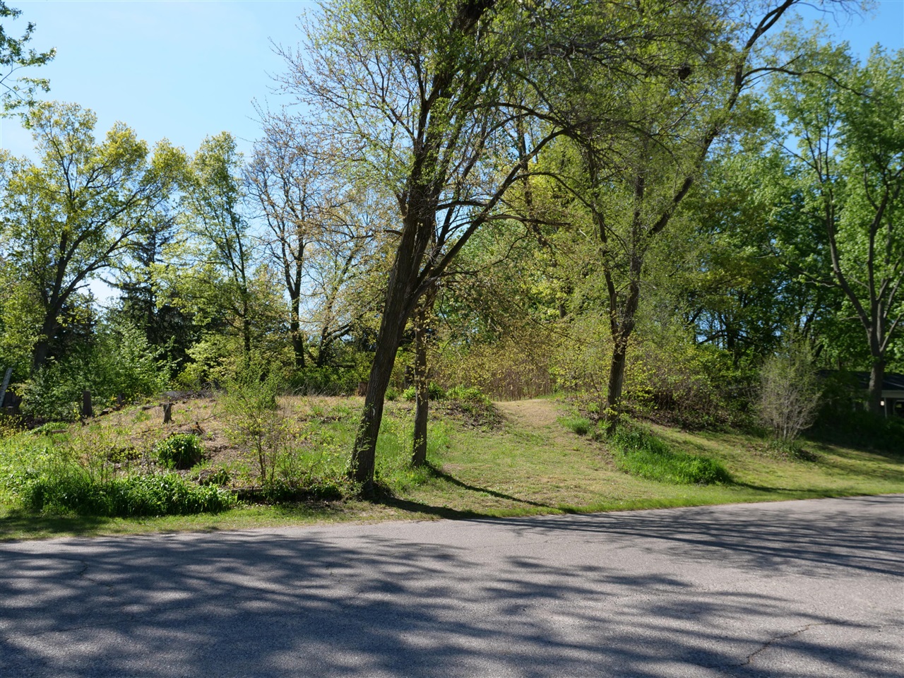 main property photo 0