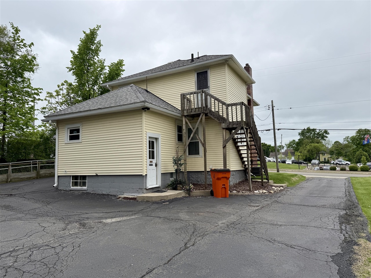main property photo 4
