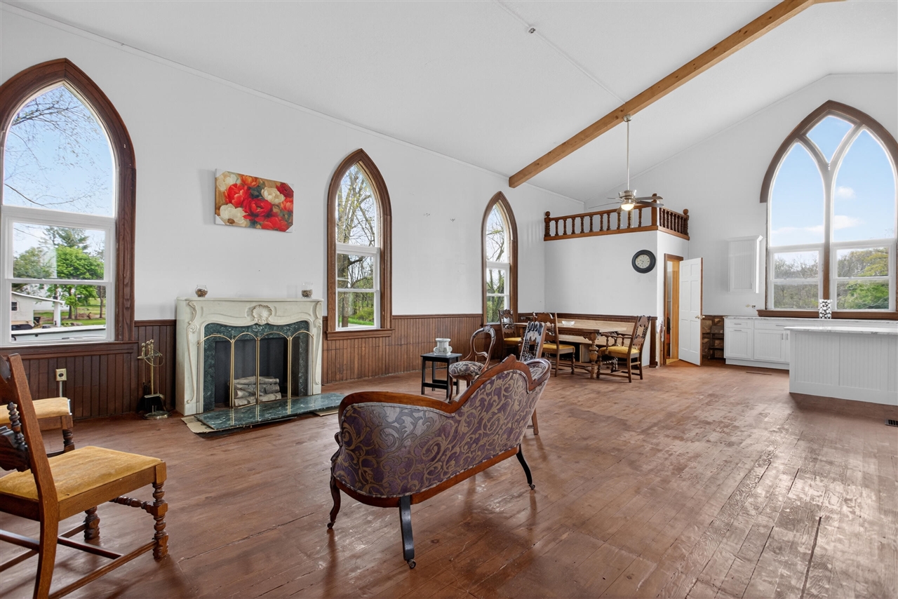 main property photo 12