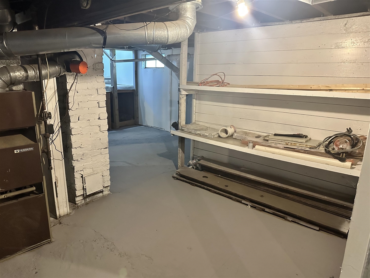 main property photo 25