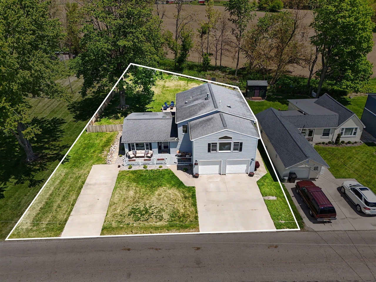 main property photo 40
