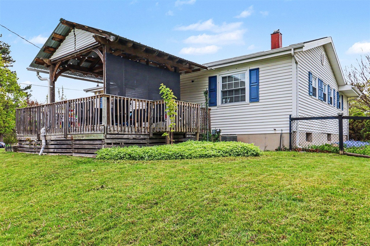 main property photo 22