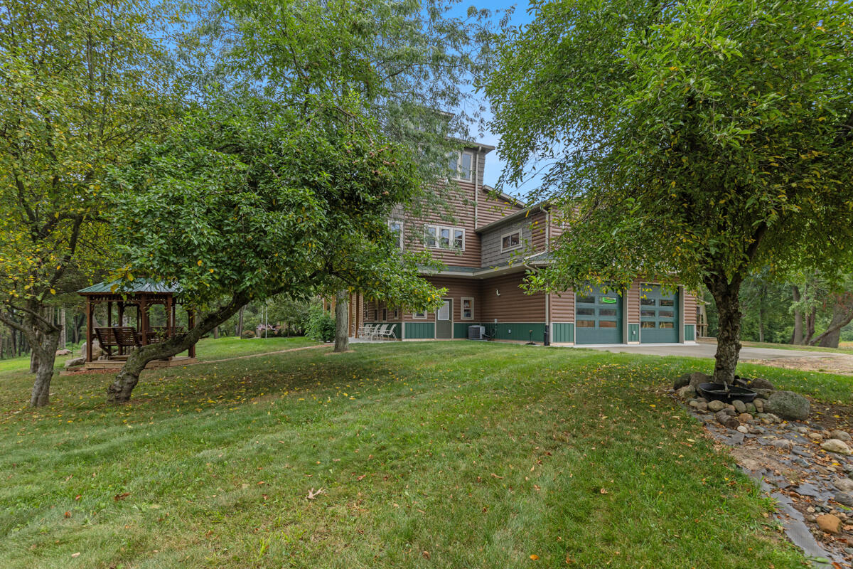 main property photo 78