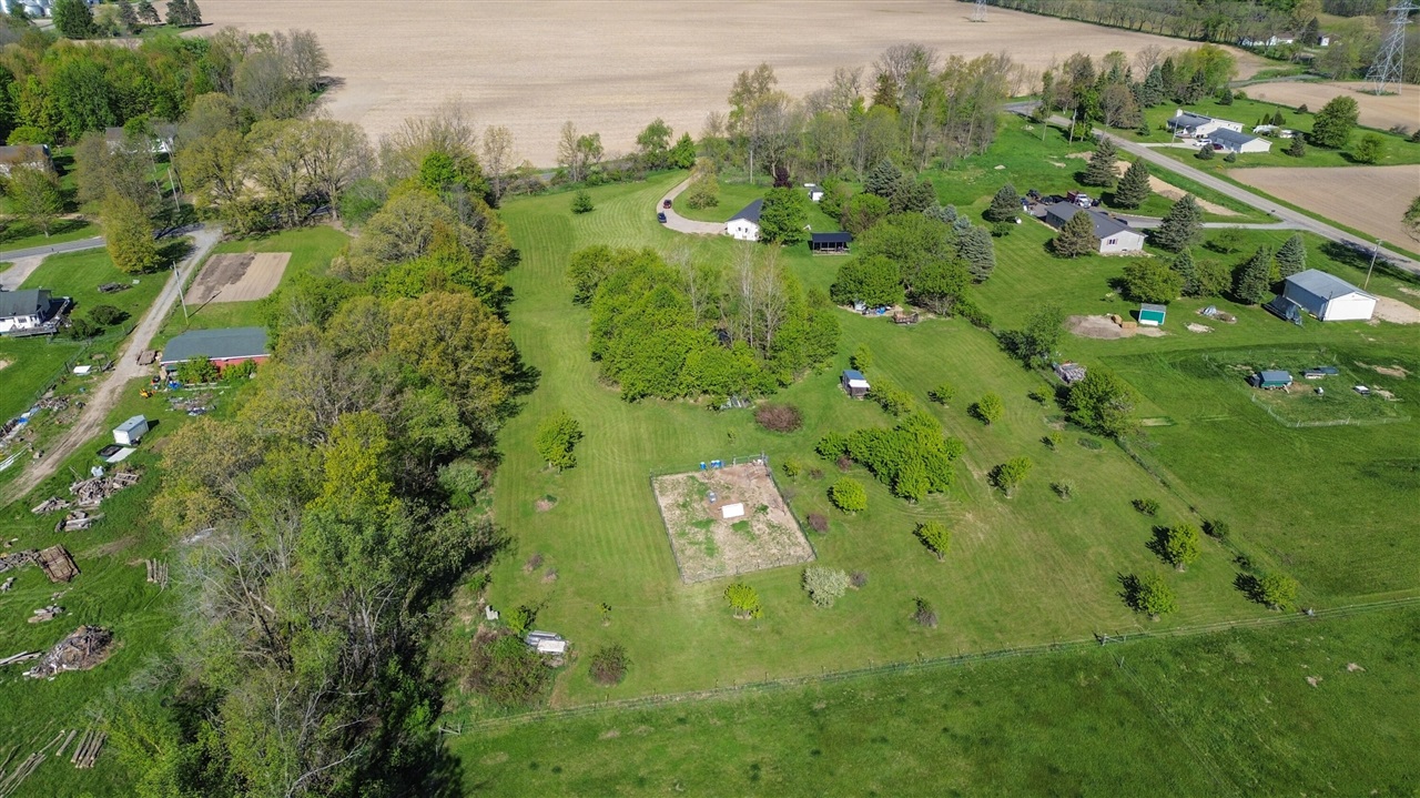 main property photo 18