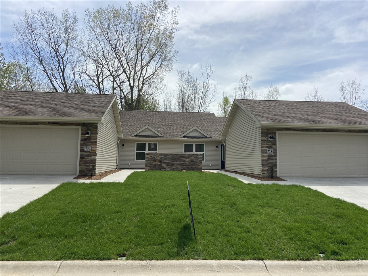 main property photo 0