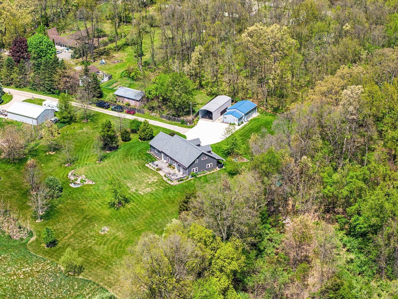 main property photo 34