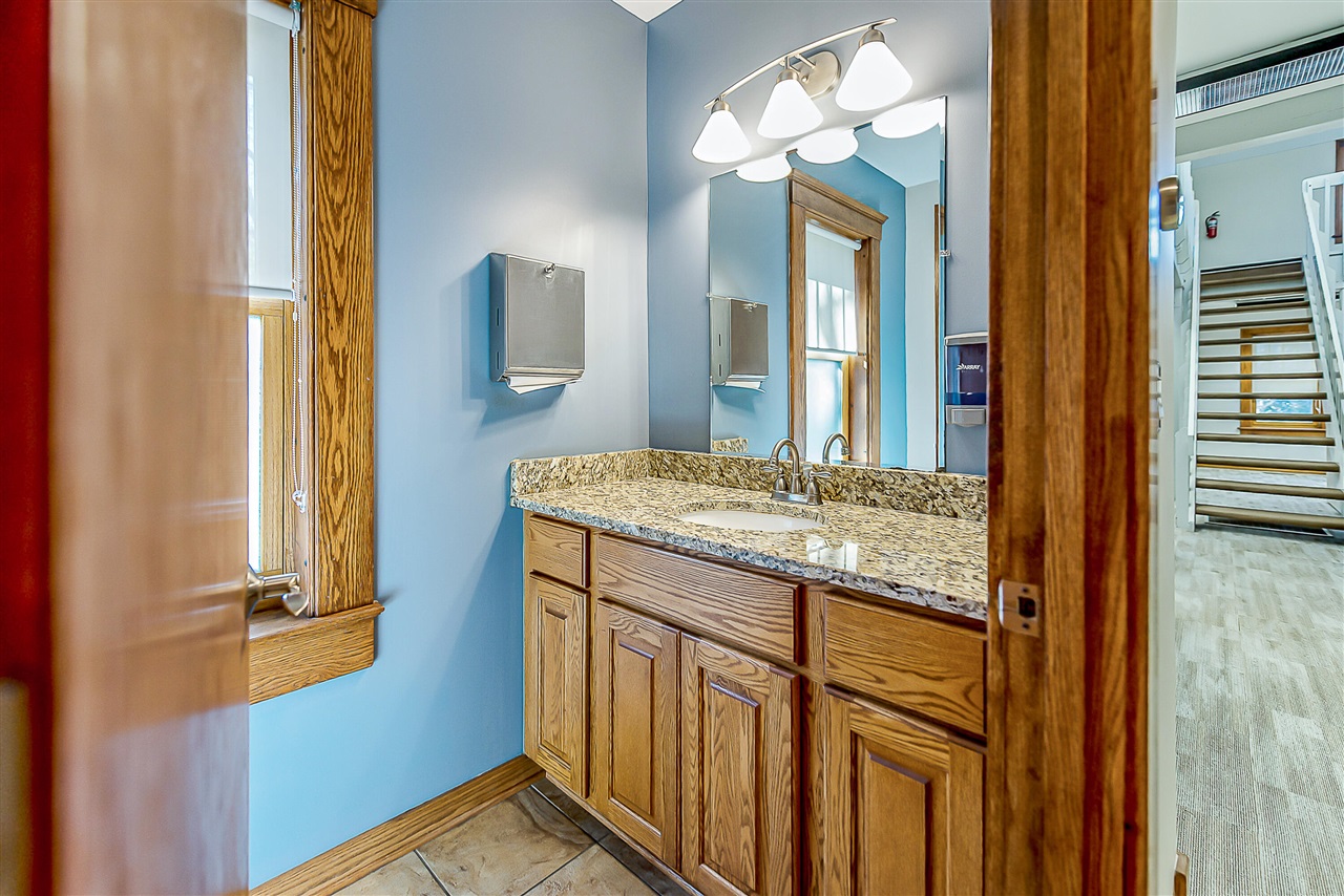 main property photo 31