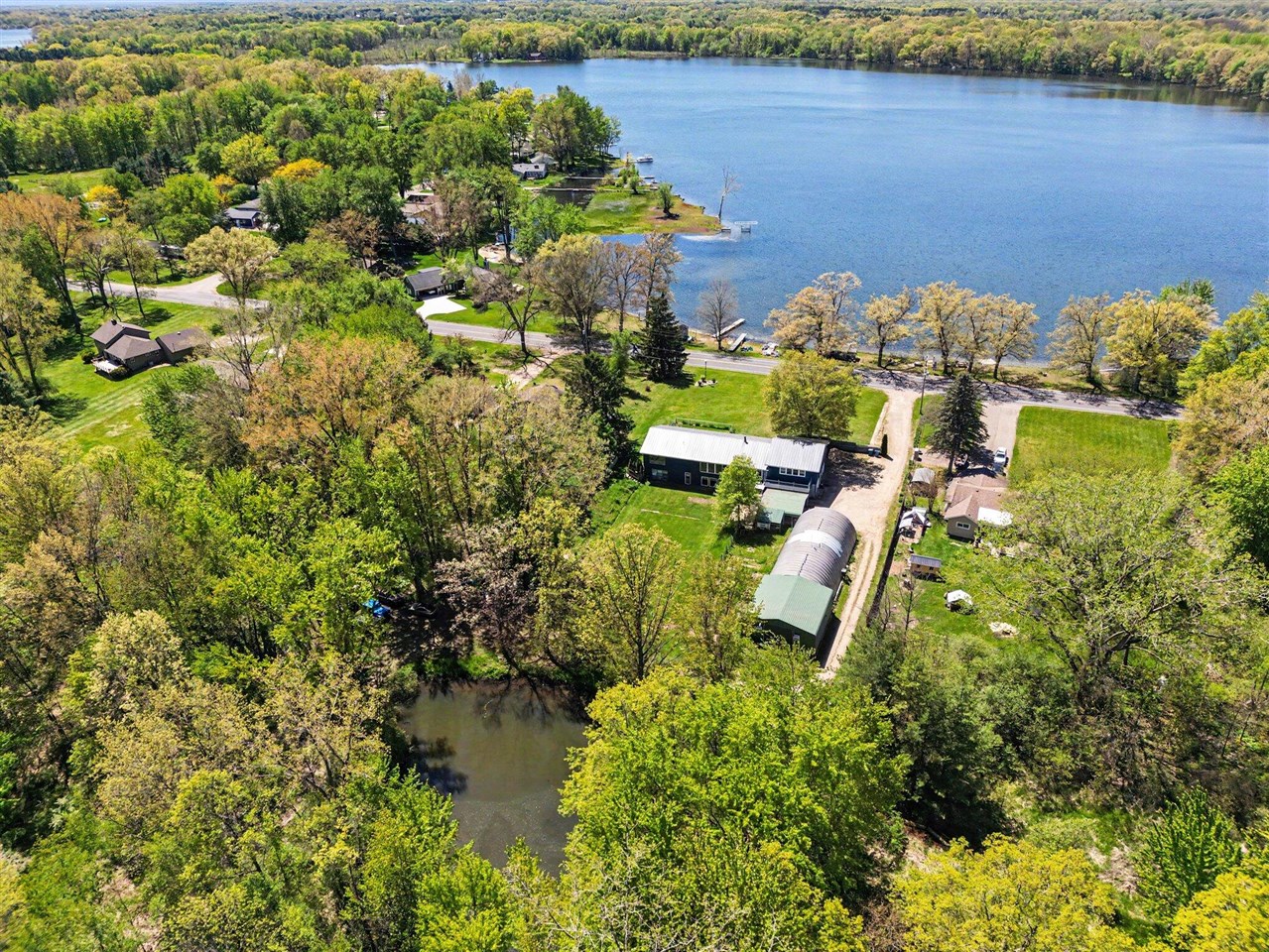 main property photo 36