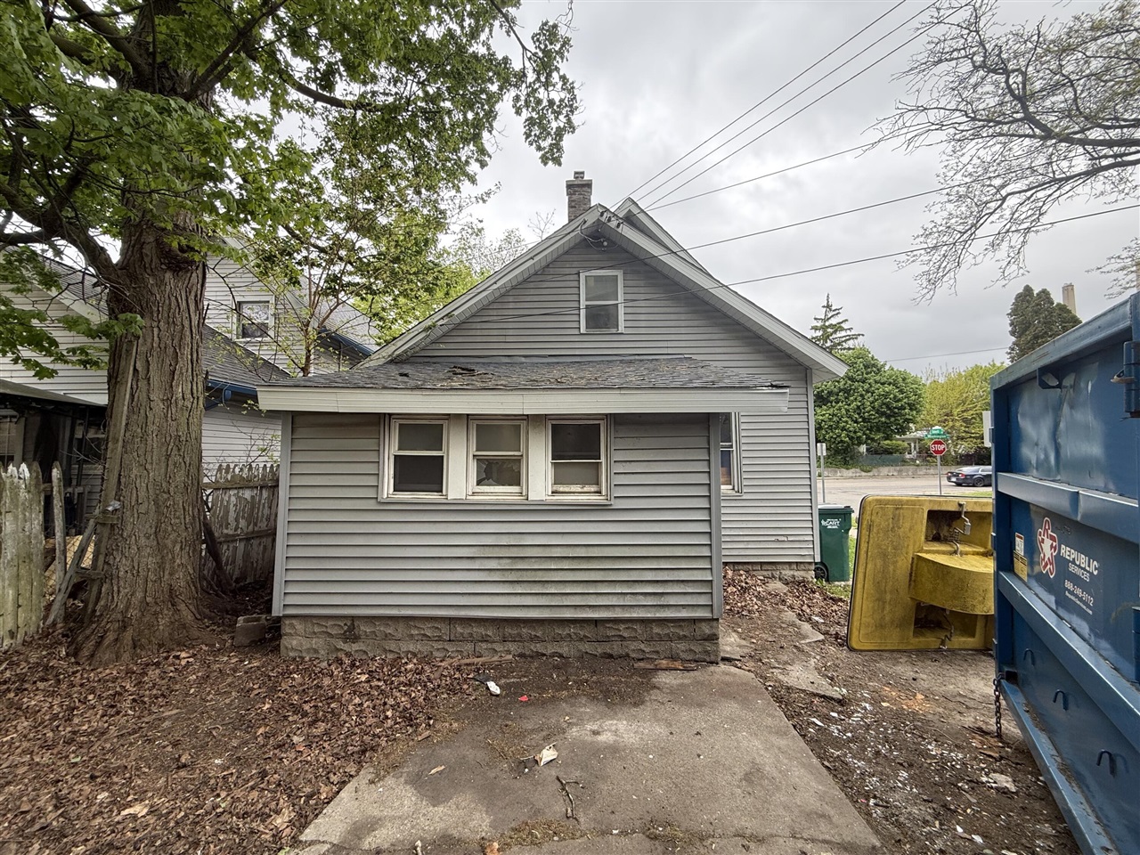 main property photo 4