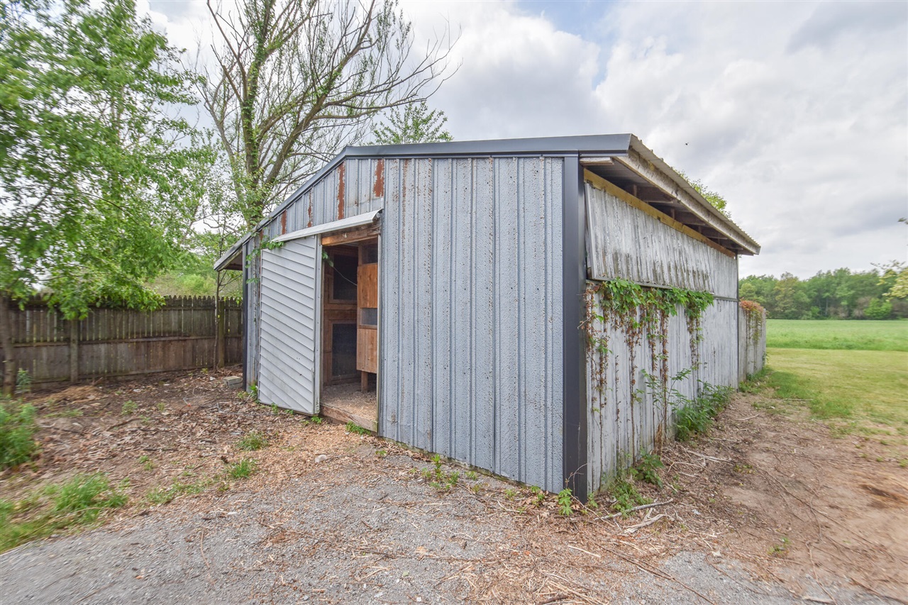 main property photo 25