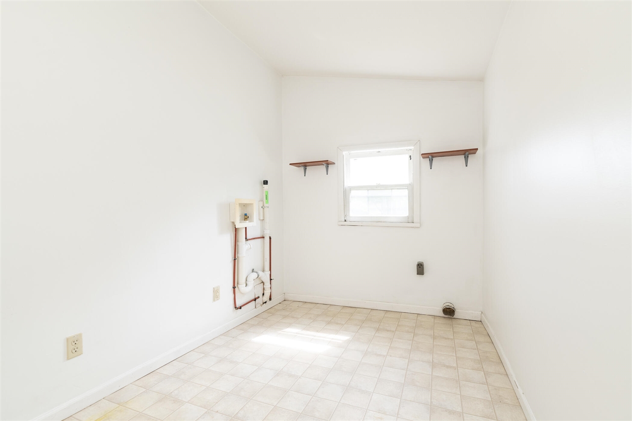 property viewer photo 12