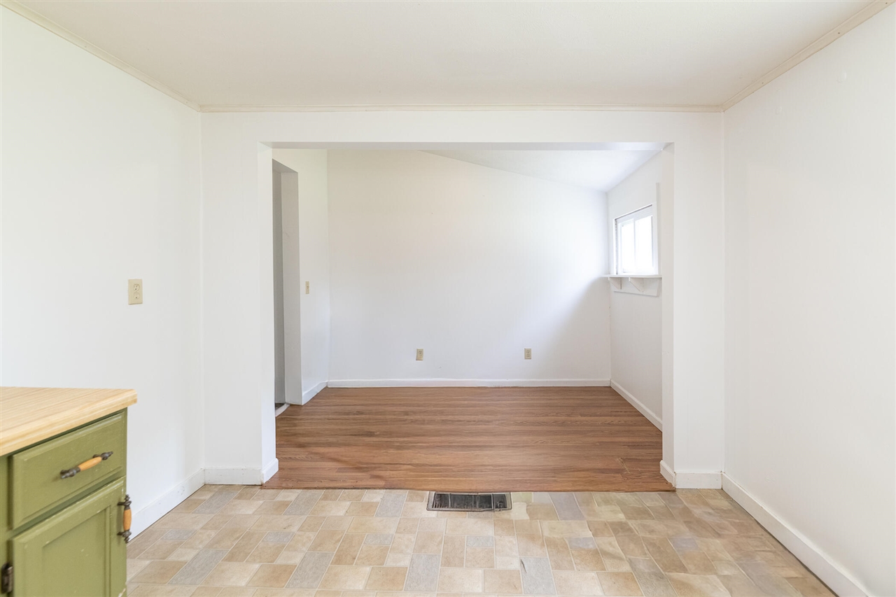 property viewer photo 4