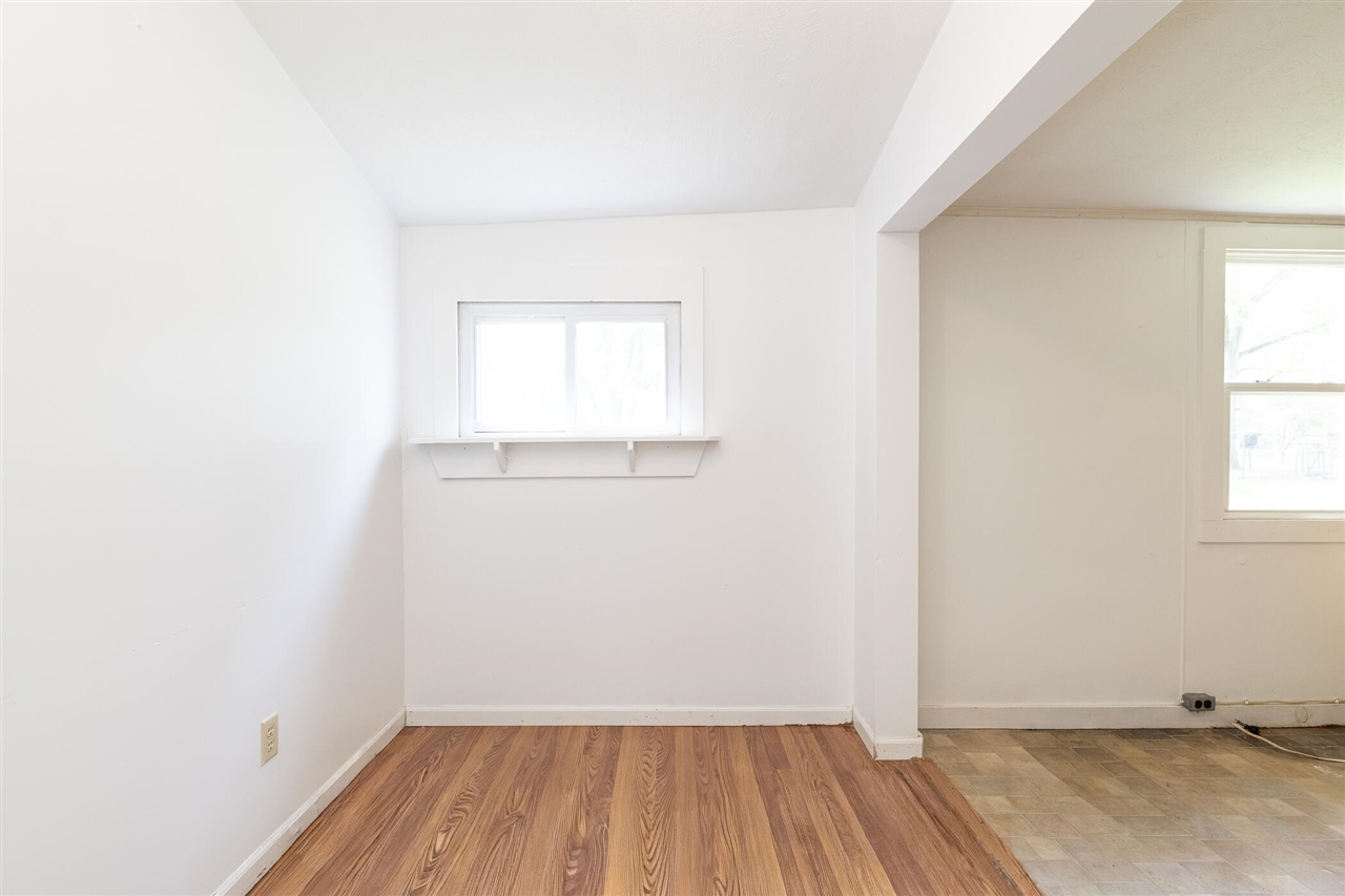 property viewer photo 5