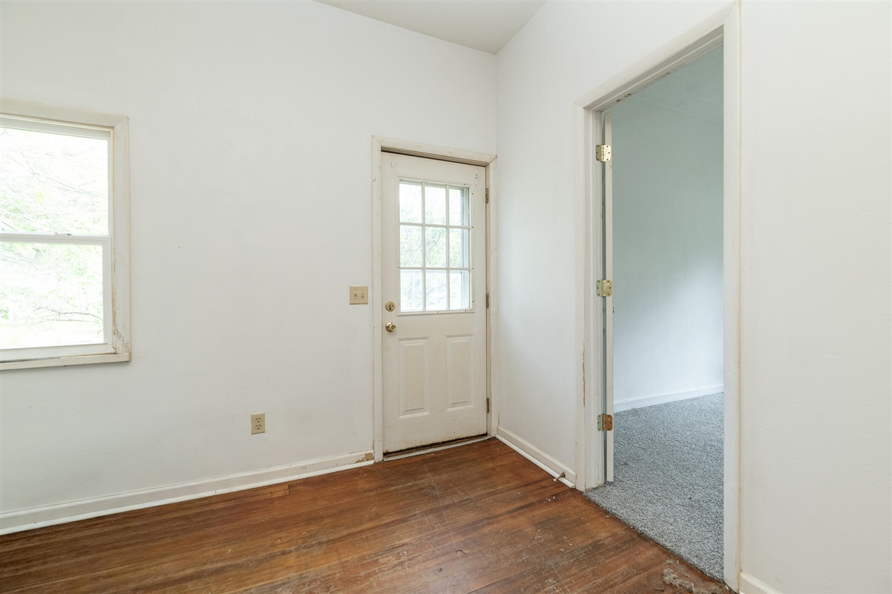 property viewer photo 6