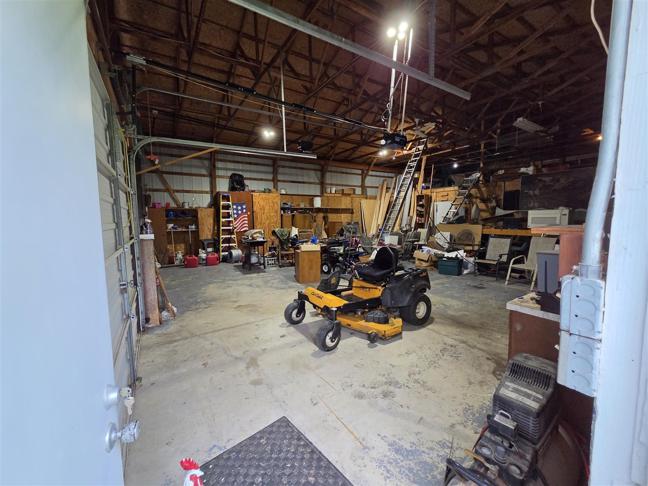 main property photo 24