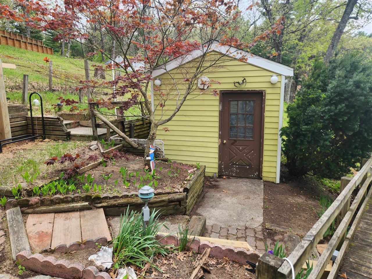main property photo 23