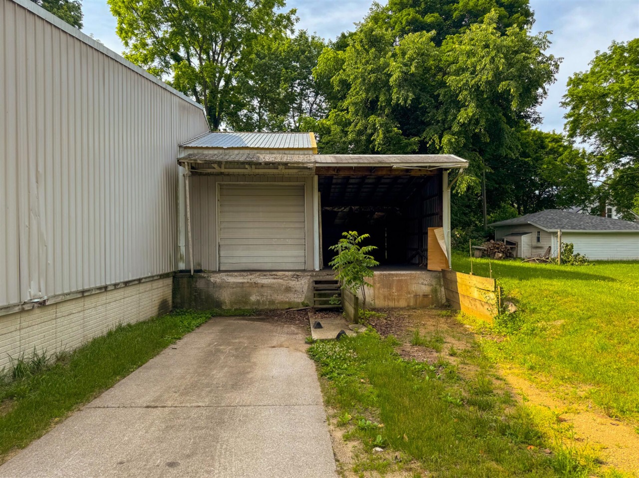 main property photo 20