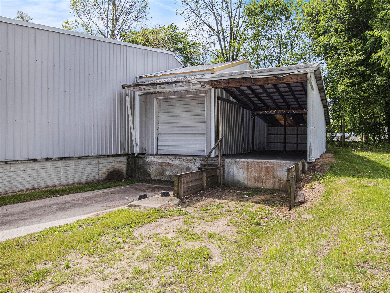 main property photo 21