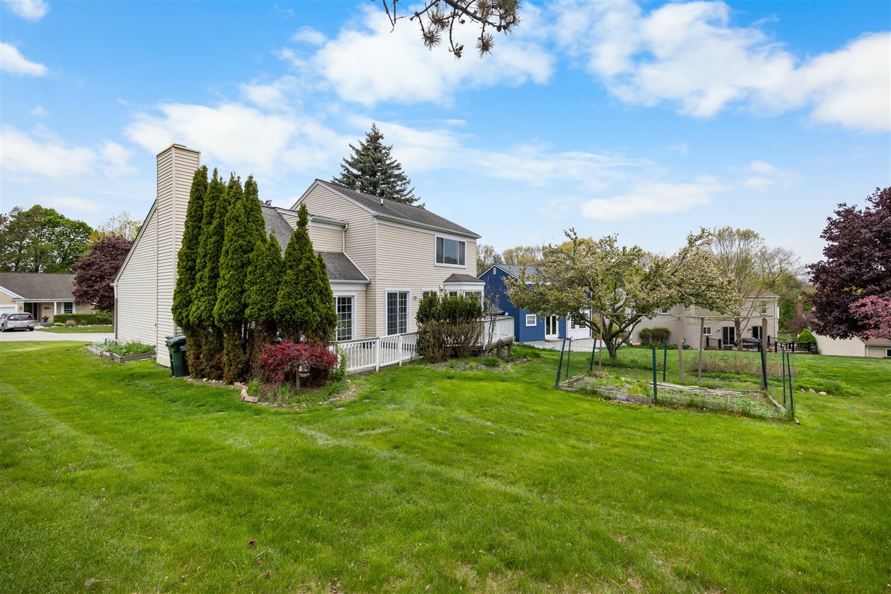 main property photo 42