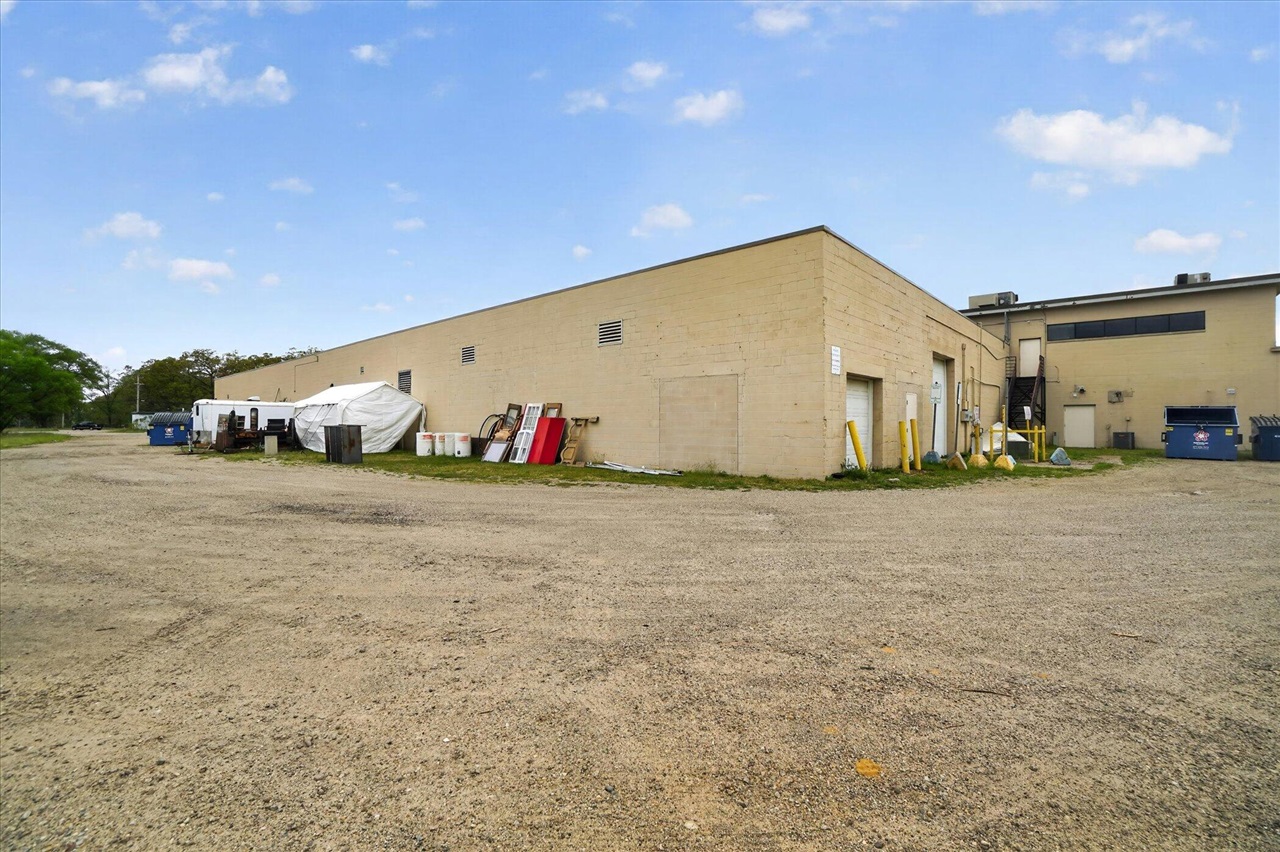 main property photo 53