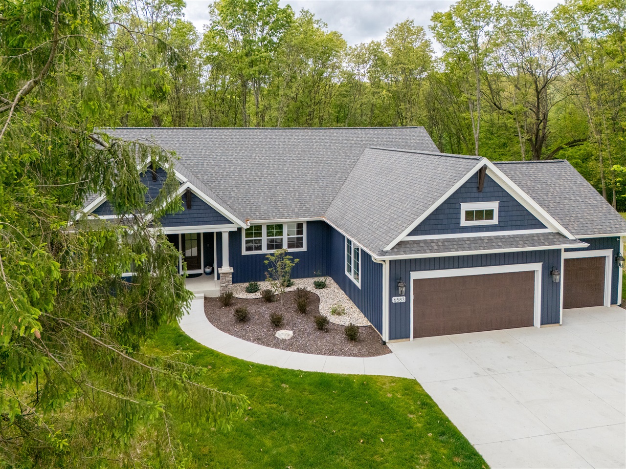 main property photo 46