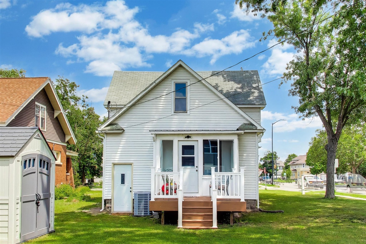 main property photo 38