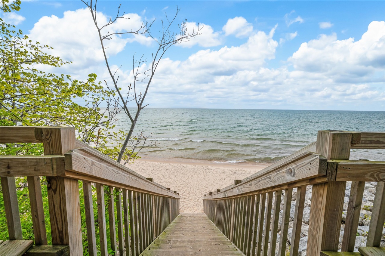 main property photo 68