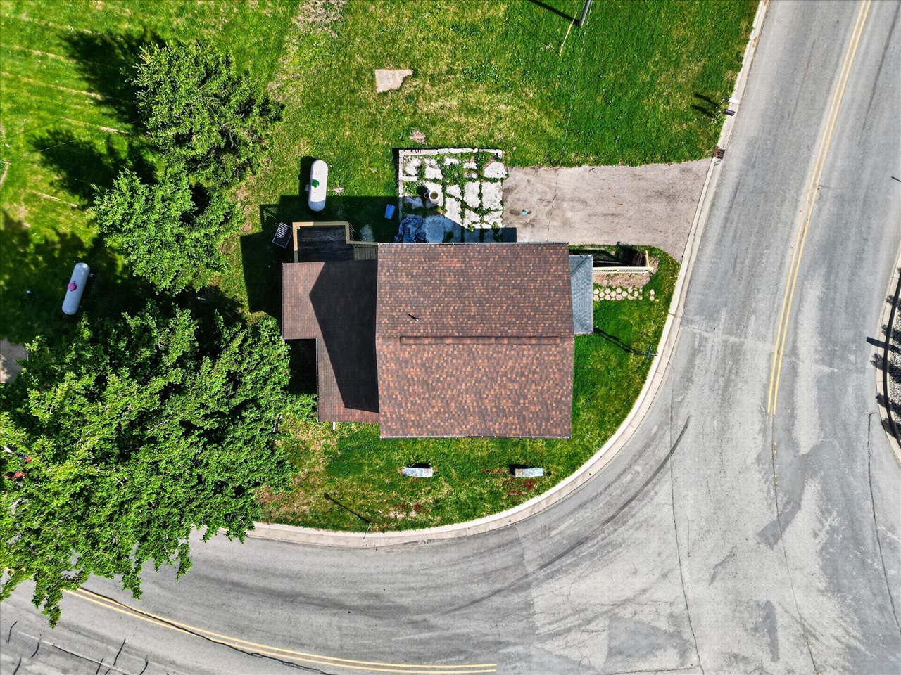 main property photo 8