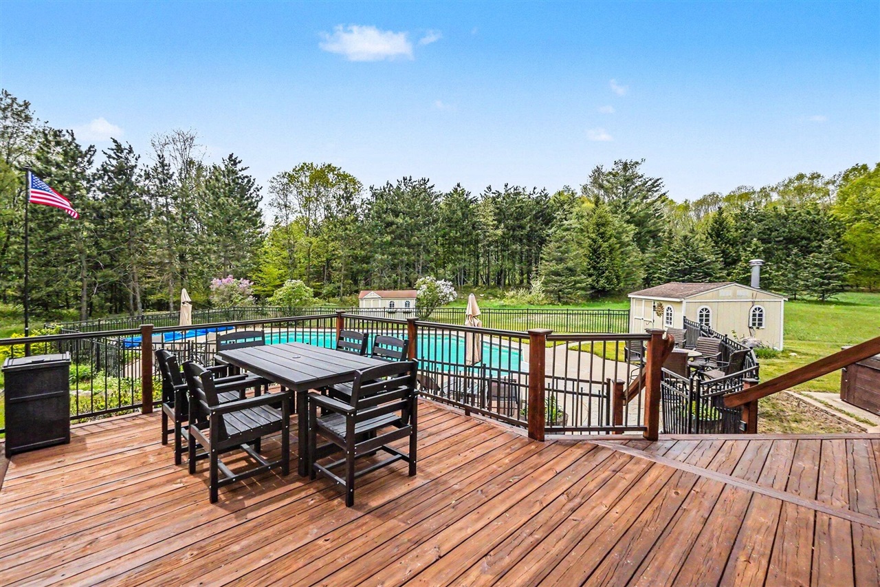 main property photo 15