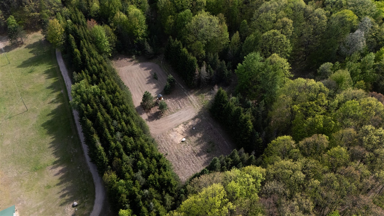 main property photo 64