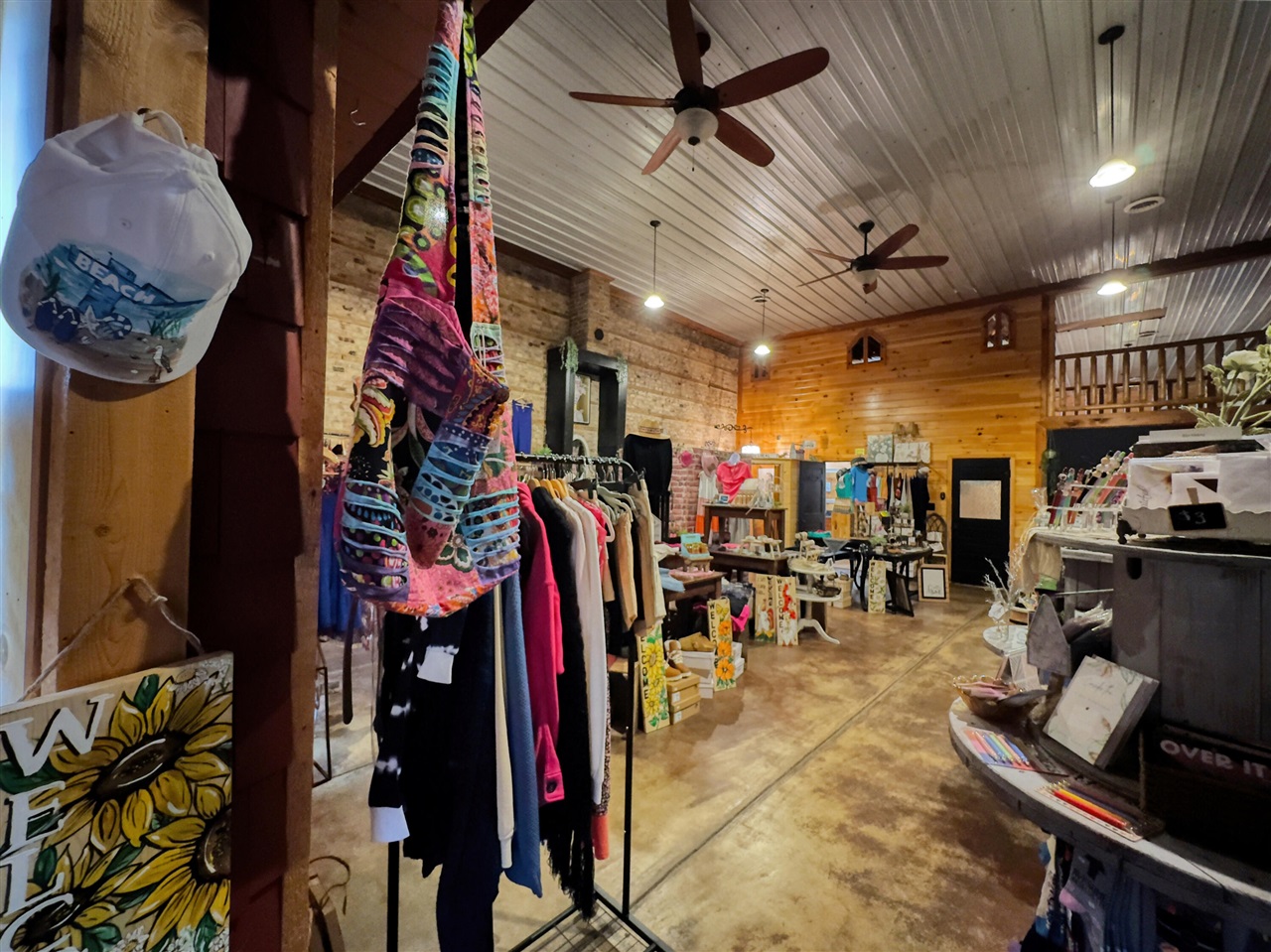 main property photo 58